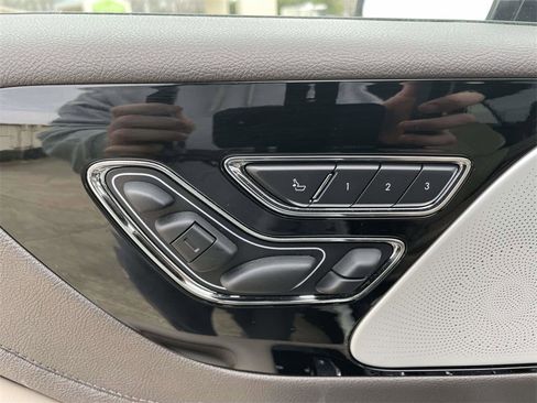 Certified 2023 Lincoln Aviator Reserve w/ Equipment Group 201A image 14