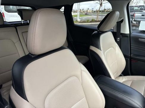 Certified 2021 Ford Escape Titanium image 35