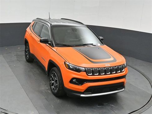 New 2026 Jeep Compass Limited w/ Mopar Graphics Package image 37