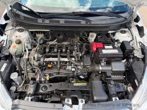 Used 2019 Nissan Kicks SR w/ SR Premium Package FWD image 30