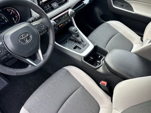 New 2025 Toyota RAV4 XLE w/ Convenience Package image 8