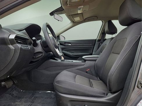 Used 2024 Nissan Altima 2.5 SV image 22