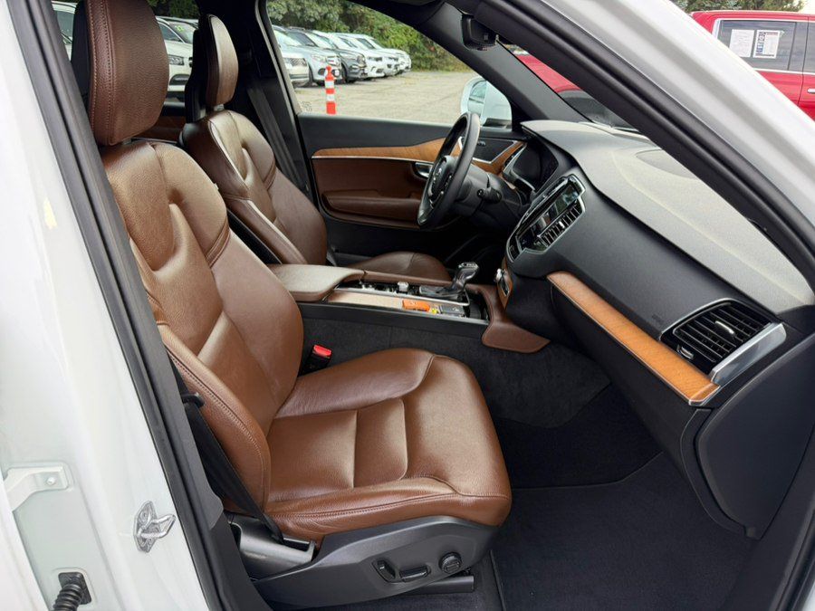 Used 2021 Volvo XC90 T6 Momentum w/ Advanced Package AWD/4WD image 25