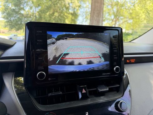 Used 2022 Toyota Corolla LE FWD image 10