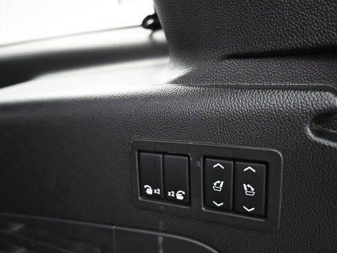 Used 2020 Cadillac Escalade ESV Luxury image 19