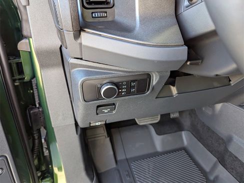 New 2025 Ford Bronco Badlands image 19