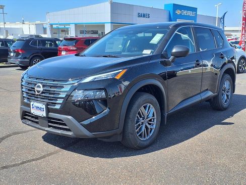 New 2026 Nissan Rogue S image 3