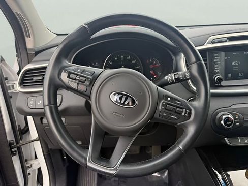 Used 2018 Kia Sorento EX AWD/4WD image 19