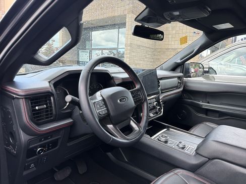 Used 2024 Ford Expedition Max Limited AWD/4WD image 8