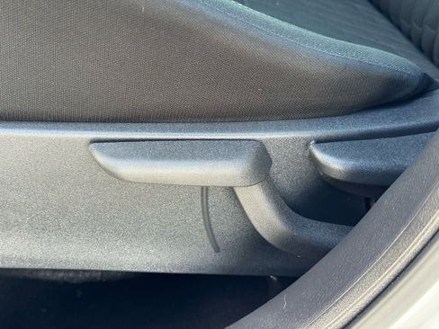 Used 2024 Nissan Kicks SV image 19