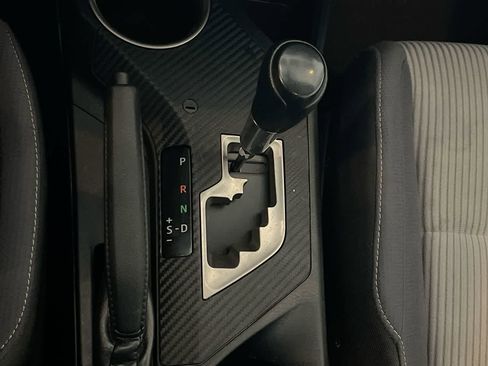 Used 2015 Toyota RAV4 XLE image 19