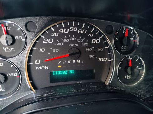 Used 2012 Chevrolet Express 3500 image 32