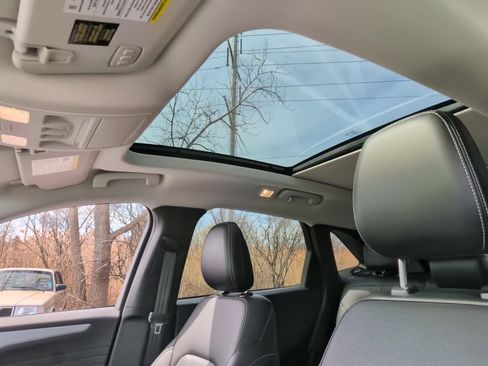 Used 2023 Ford Escape Platinum image 28