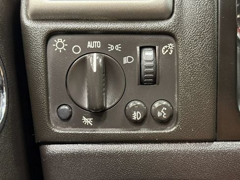 Used 2012 Chevrolet Colorado LT AWD/4WD image 25