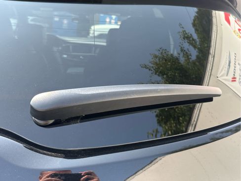 Used 2022 Buick Enclave Essence w/ Experience Buick Package image 21