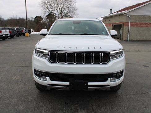 Used 2022 Jeep Wagoneer Series III w/ Premium Group I image 8