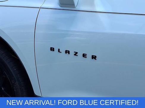 Used 2024 Chevrolet Blazer RS w/ Enhanced Convenience Package FWD image 32
