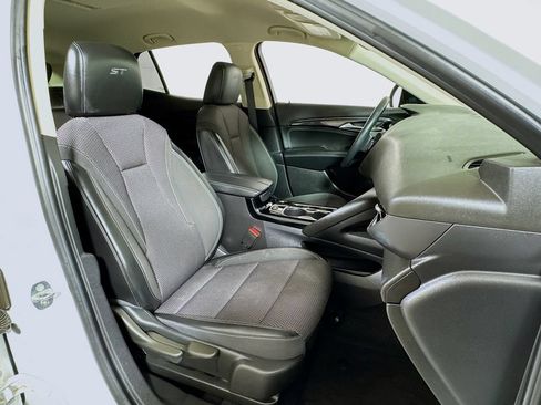 Certified 2022 Buick Envision Preferred FWD image 26