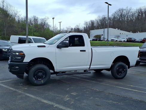 New 2026 RAM 2500 Tradesman AWD/4WD image 2
