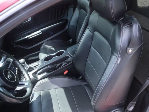 Used 2019 Ford Mustang GT Premium RWD image 17