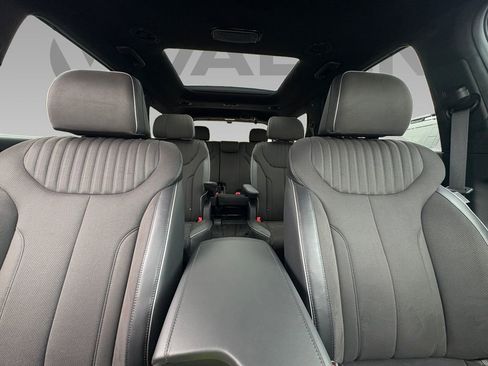 New 2025 Hyundai Palisade Calligraphy image 2