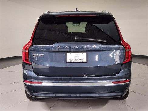 Used 2025 Volvo XC90 B5 Plus image 10