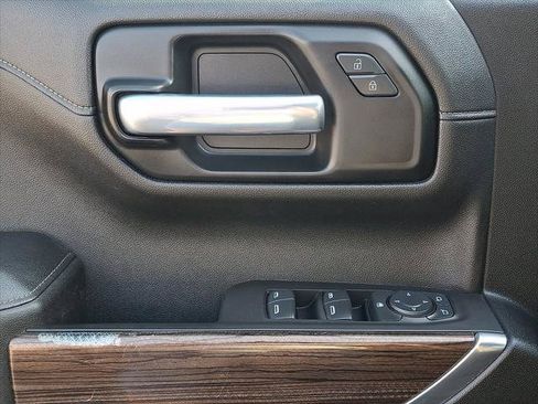 Used 2021 Chevrolet Silverado 1500 LT AWD/4WD image 13