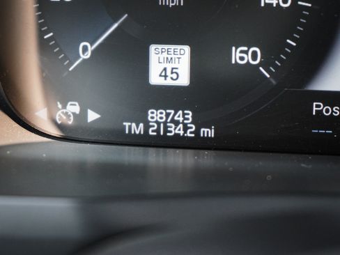 Used 2019 Volvo XC90 T6 R-Design w/ Advanced Package AWD/4WD image 22