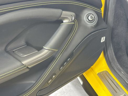 Certified 2022 Ferrari F8 Tributo RWD image 16
