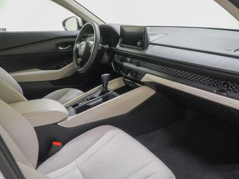 Certified 2023 Honda Accord LX image 35