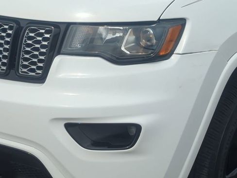 Used 2020 Jeep Grand Cherokee Altitude image 9