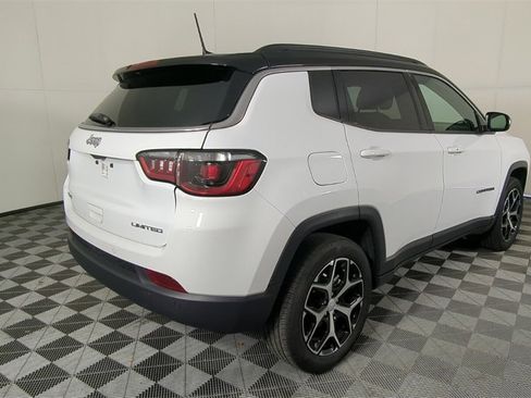Certified 2024 Jeep Compass Limited image 5