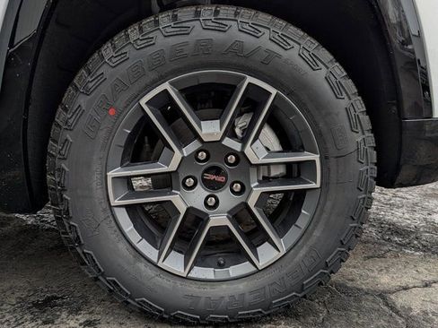 New 2026 GMC Terrain AT4 w/ Convenience Package III image 11