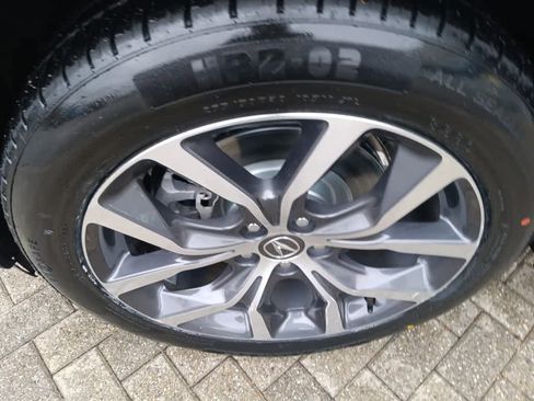 Used 2023 Acura MDX SH-AWD w/ Technology Package image 9