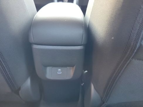 New 2025 Nissan Versa SV image 13