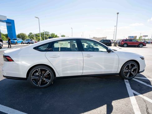 New 2026 Honda Accord SE image 6