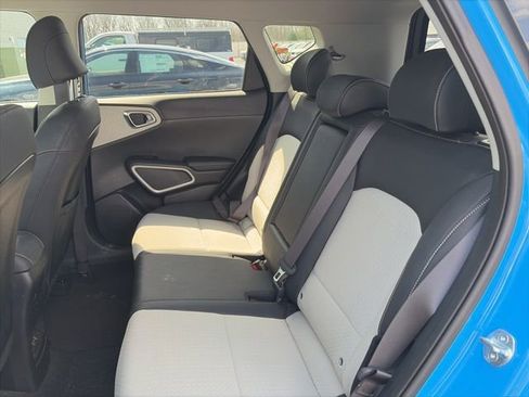 Certified 2024 Kia Soul GT-Line image 10