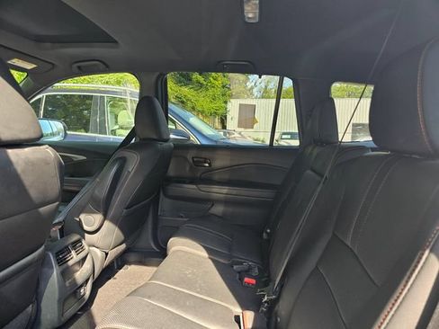 Used 2023 Honda Passport TrailSport image 8