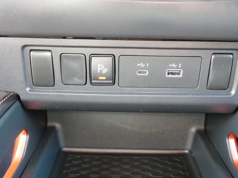 Certified 2023 Nissan Frontier PRO-4X w/ Technology Package AWD/4WD image 31