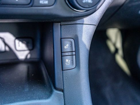 Used 2017 GMC Acadia Denali image 39