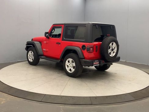 Used 2021 Jeep Wrangler Sport AWD/4WD image 3