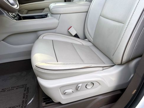 Used 2021 GMC Yukon XL Denali image 21