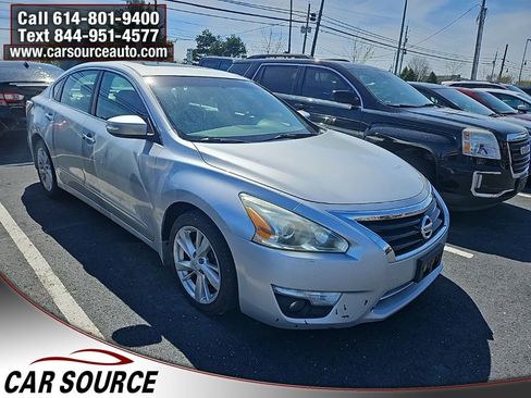 Used 2014 Nissan Altima 2.5 SL w/ Technology Package image 1
