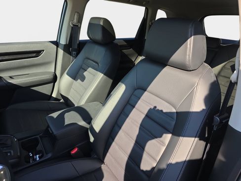 Used 2025 Honda CR-V EX-L image 10