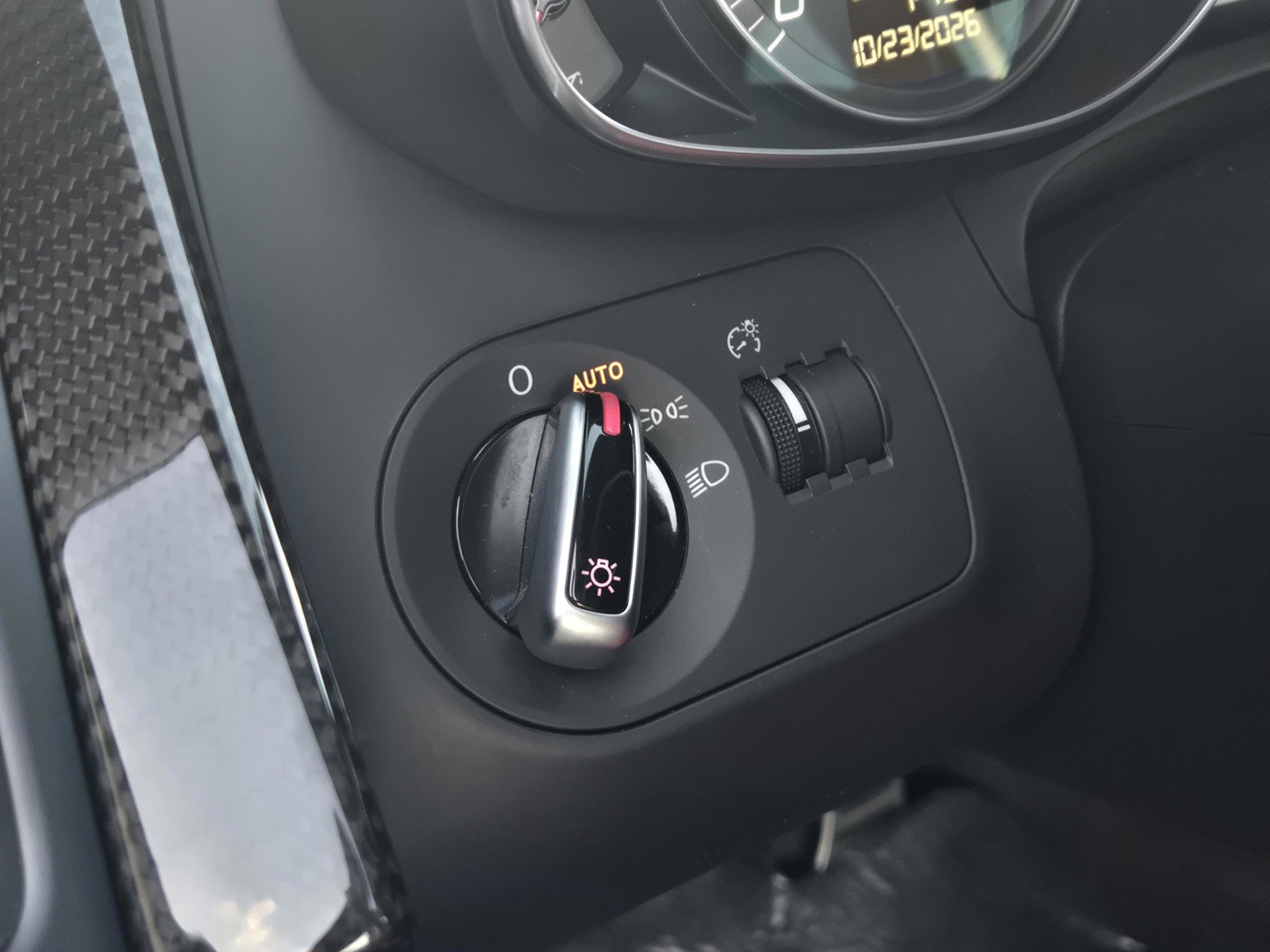 Used 2015 Audi R8 V8 AWD/4WD image 8