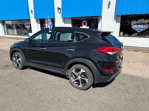 Used 2016 Hyundai Tucson Limited w/ Option Group 03 AWD/4WD image 15