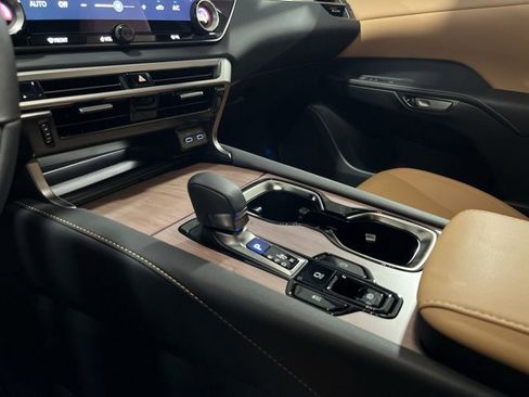 Certified 2026 Lexus RX 350 Premium w/ Accessory Package (Z1) image 18