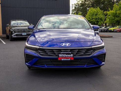 Certified 2024 Hyundai Elantra SEL w/ Convenience Package FWD image 4