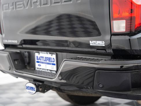 Used 2025 Chevrolet Colorado Trail Boss AWD/4WD image 9