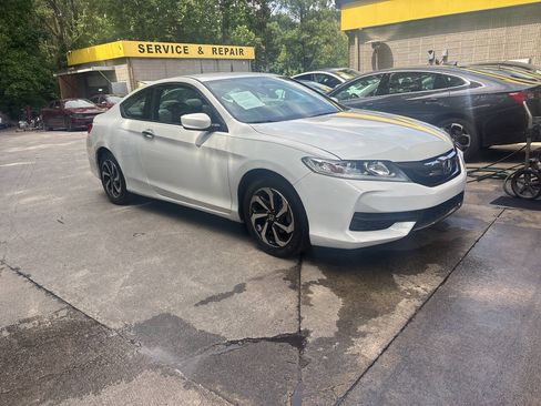 Used 2017 Honda Accord LX-S image 4